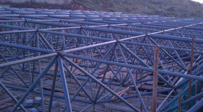 思茅概述网架加工中对钢材的质量的过细恳求